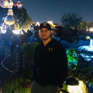 Meet your Posher, Curtis